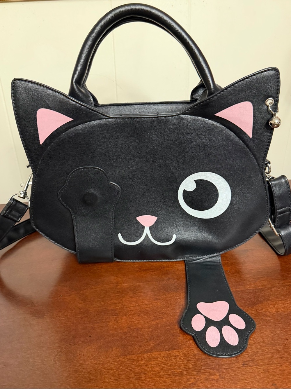 Banned Alternative Black Cat Bag of Tricks magnetic paws Crossbody Handbag - Picture 5 of 16